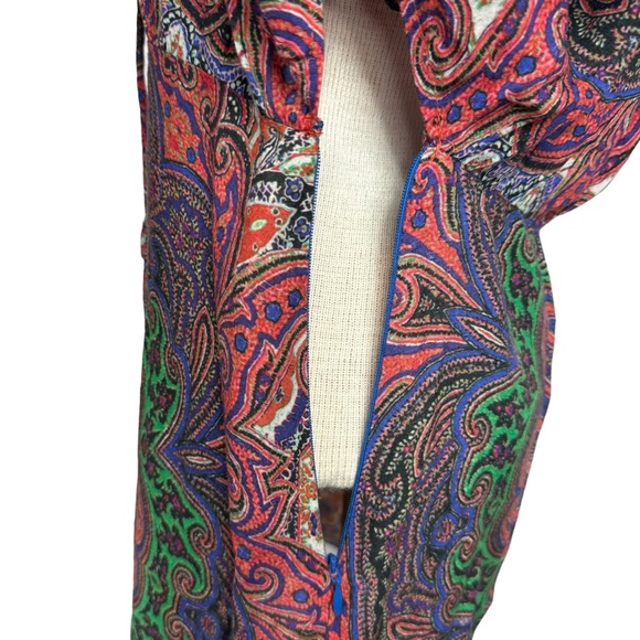 Farm Rio V-Neck Caftan Dress in Multicolor Paisley Print Size Medium - Picture 8 of 16